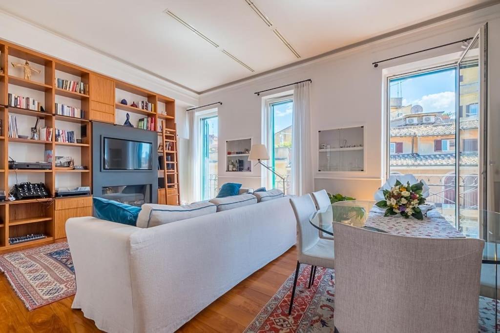 Ht Borromini Penthouse Apartment Rom